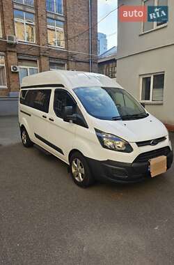 Характеристики Ford Transit Custom Мінівен