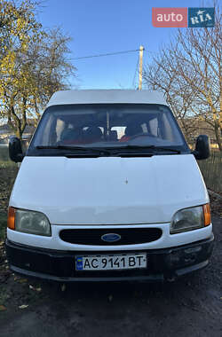 Характеристики Ford Transit Мінівен