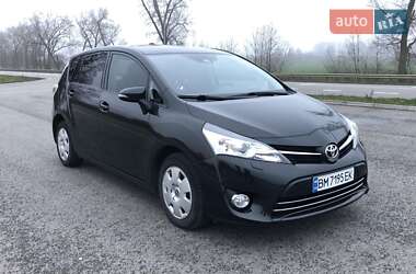 Характеристики Toyota Verso Минивэн