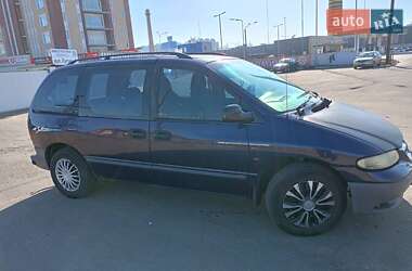 Характеристики Chrysler Voyager Минивэн