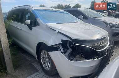 Характеристики Chrysler Voyager Минивэн