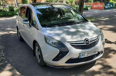 Характеристики Opel Zafira Tourer Мінівен