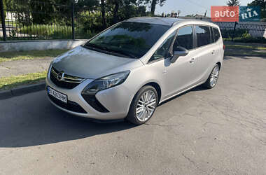 Характеристики Opel Zafira Tourer Мінівен