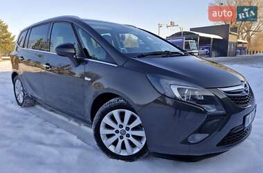 Характеристики Opel Zafira Tourer Мінівен