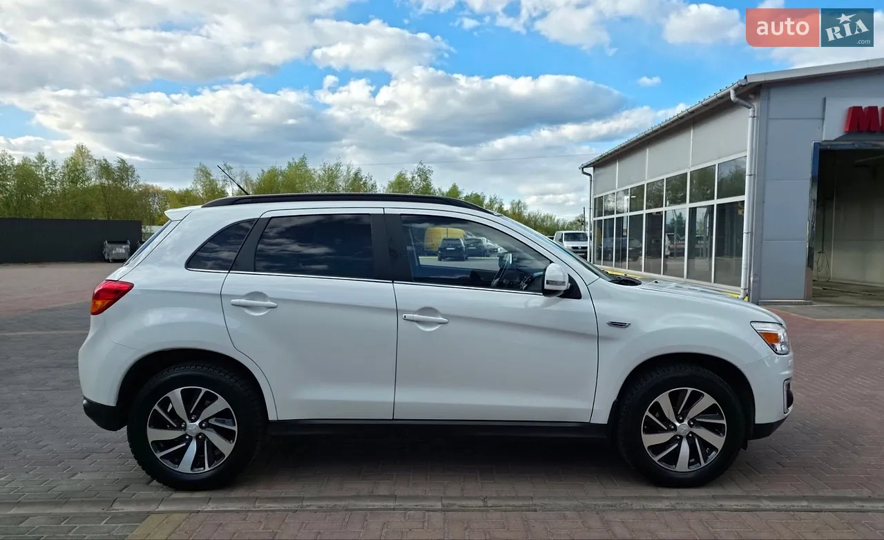 2014 Mitsubishi ASX - мініатюра 2