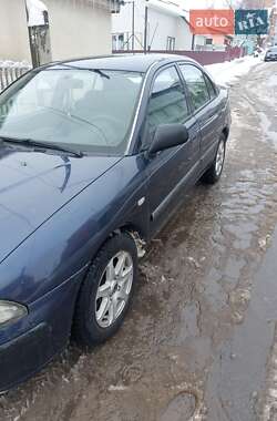 Mitsubishi Carisma  2002