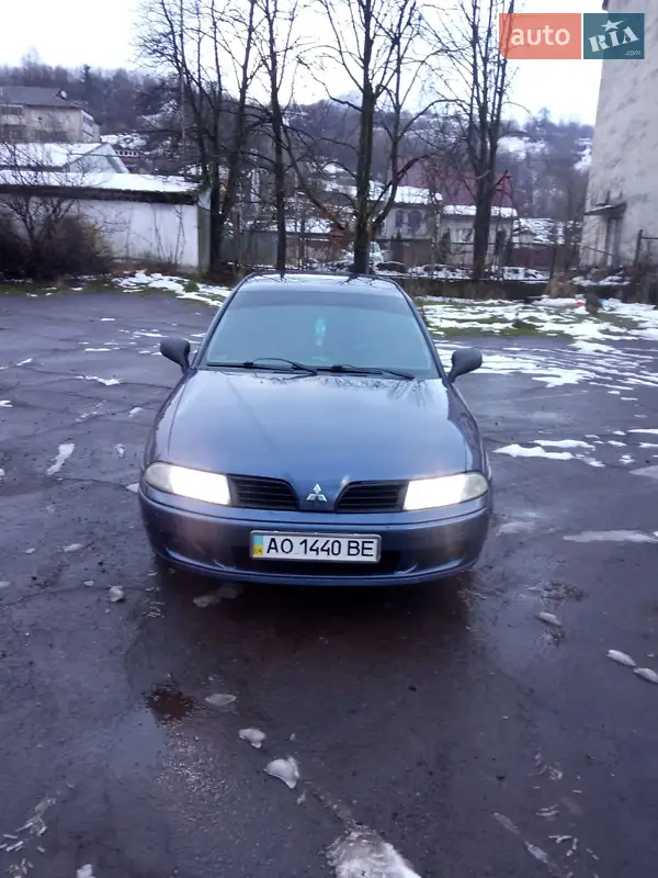 Mitsubishi Carisma 2002