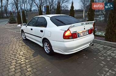 Mitsubishi Carisma  1998