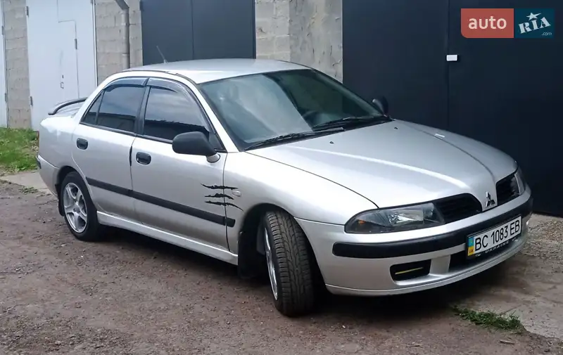 Mitsubishi Carisma 2002