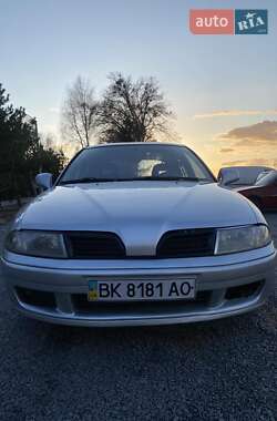 Mitsubishi Carisma 2002