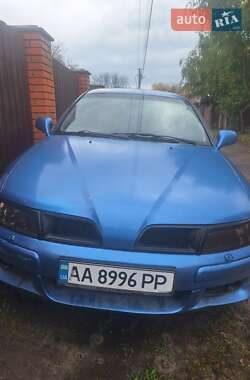 Mitsubishi Carisma  2001