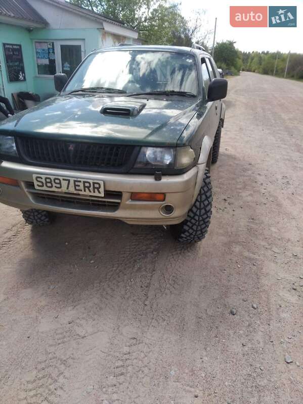 Mitsubishi Challenger
