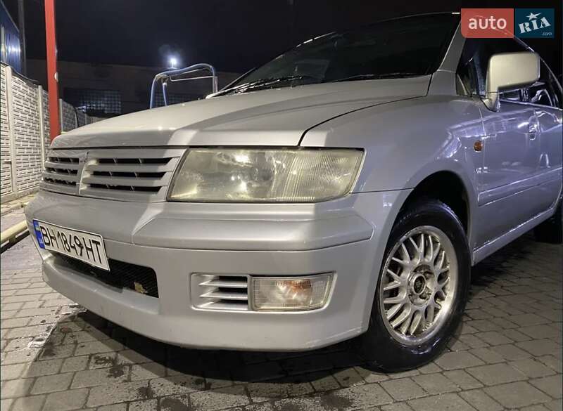 Mitsubishi Chariot