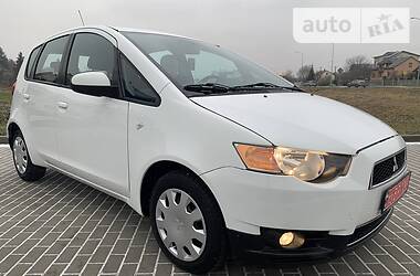 Mitsubishi Colt  2011