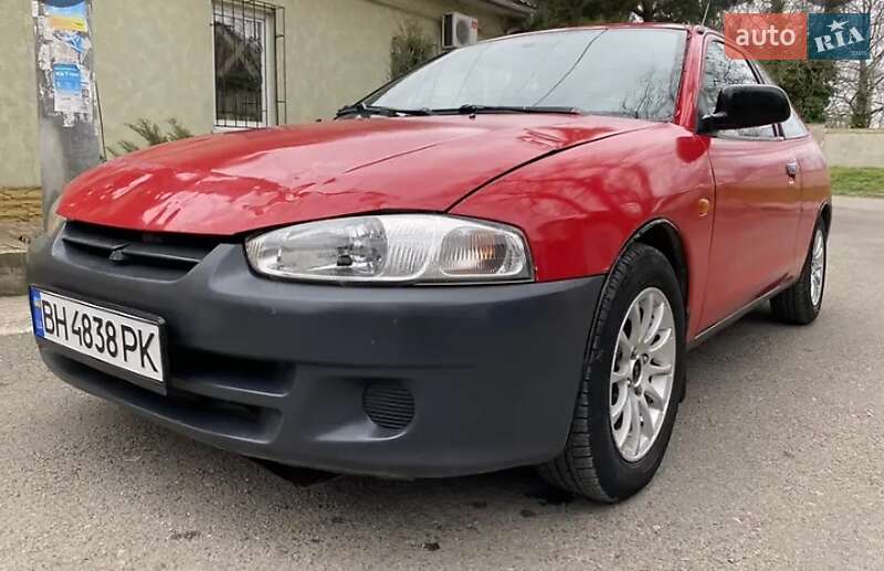 Mitsubishi Colt 2000 року в Одесі