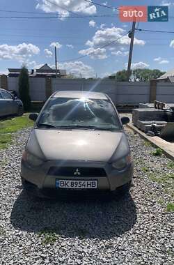 Mitsubishi Colt  2009