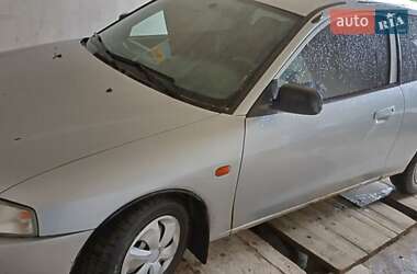 Mitsubishi Colt  1996