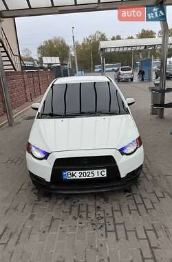 Mitsubishi Colt  2011