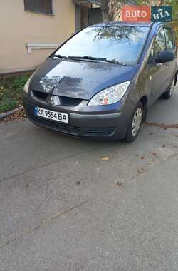 Mitsubishi Colt  2005