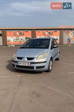 Mitsubishi Colt  2004