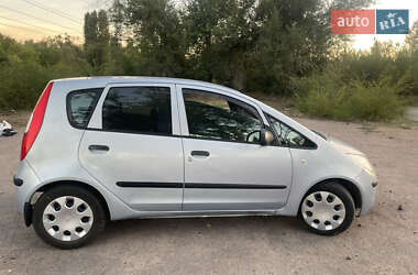 Mitsubishi Colt  2004