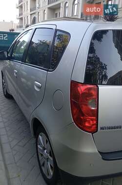 Mitsubishi Colt  2010