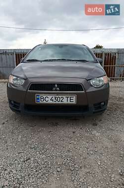 Mitsubishi Colt  2011
