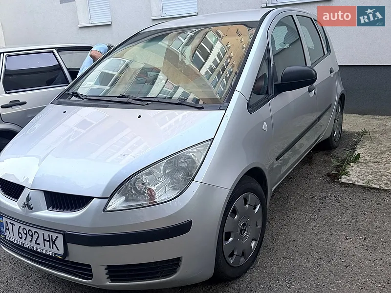 Mitsubishi Colt 2004