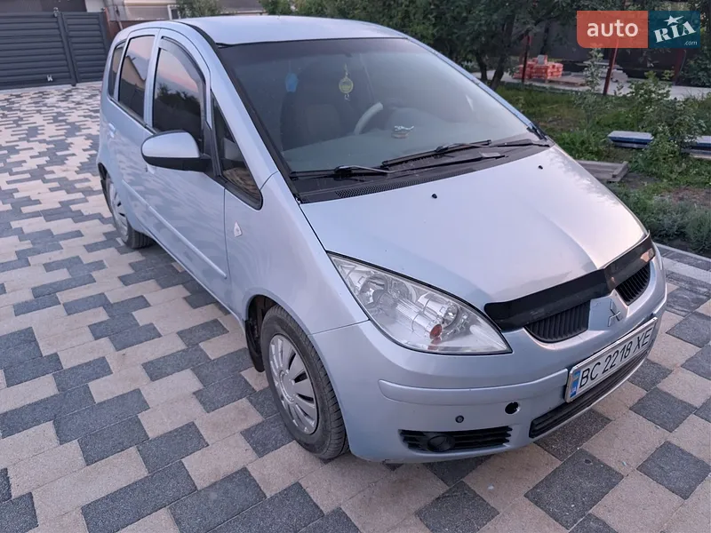 Mitsubishi Colt 2004
