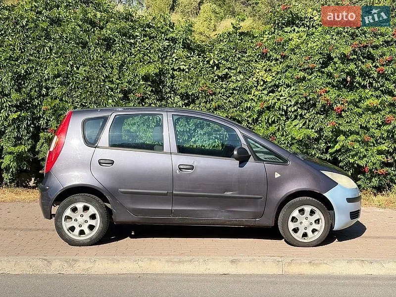 Mitsubishi Colt 2006