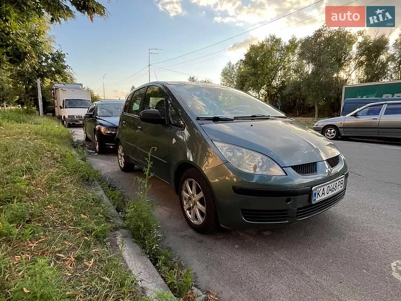 Mitsubishi Colt 2005