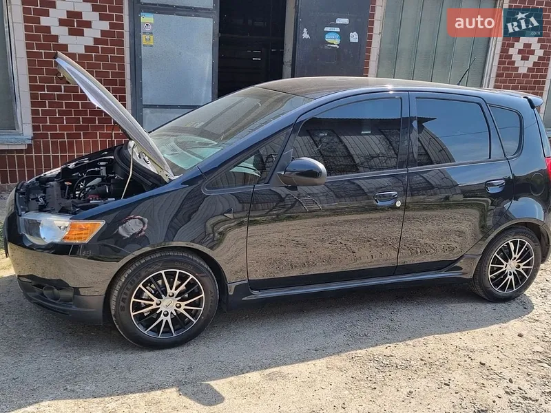 Mitsubishi Colt