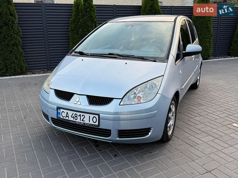 Mitsubishi Colt 2004