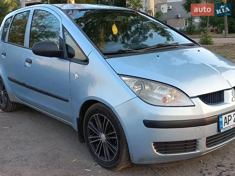 Mitsubishi Colt
