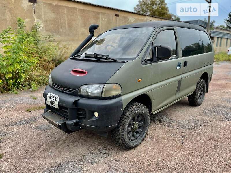 Mitsubishi Delica