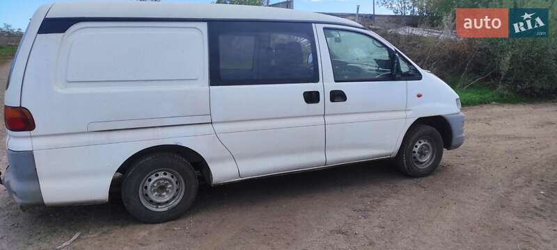 Mitsubishi Delica