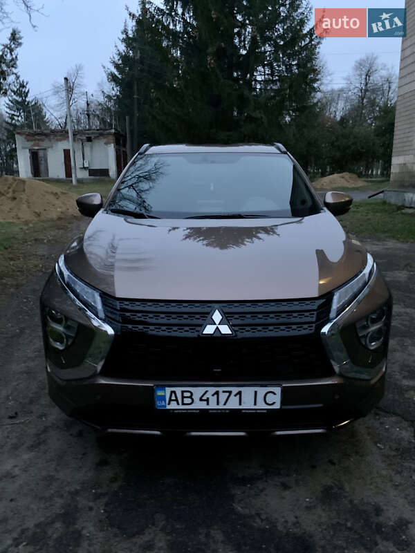 Позашляховик / Кросовер Mitsubishi Eclipse Cross