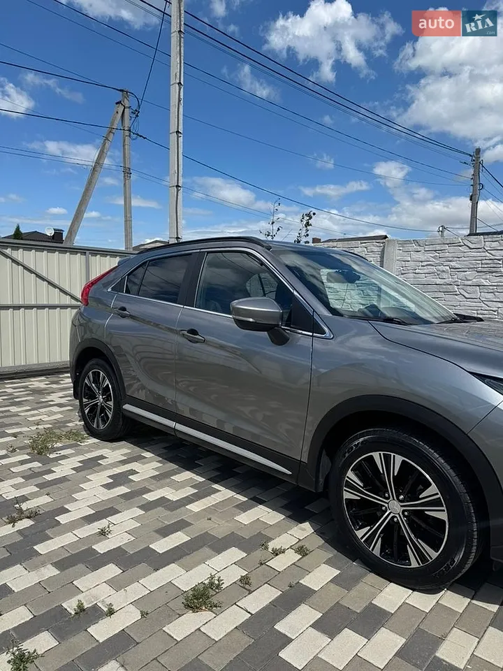 2020 Mitsubishi Eclipse Cross - мініатюра 4