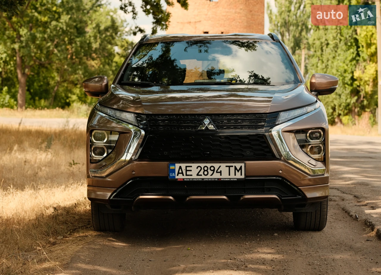 2022 Mitsubishi Eclipse Cross - фото 1