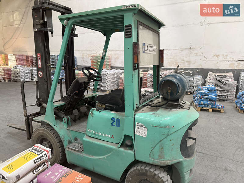 Спецтехника Mitsubishi FG 20