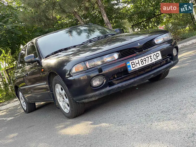 Mitsubishi Galant