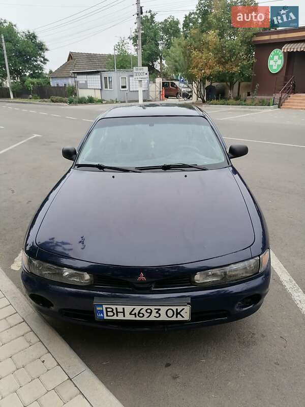Mitsubishi Galant