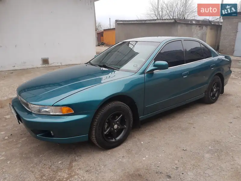Mitsubishi Galant