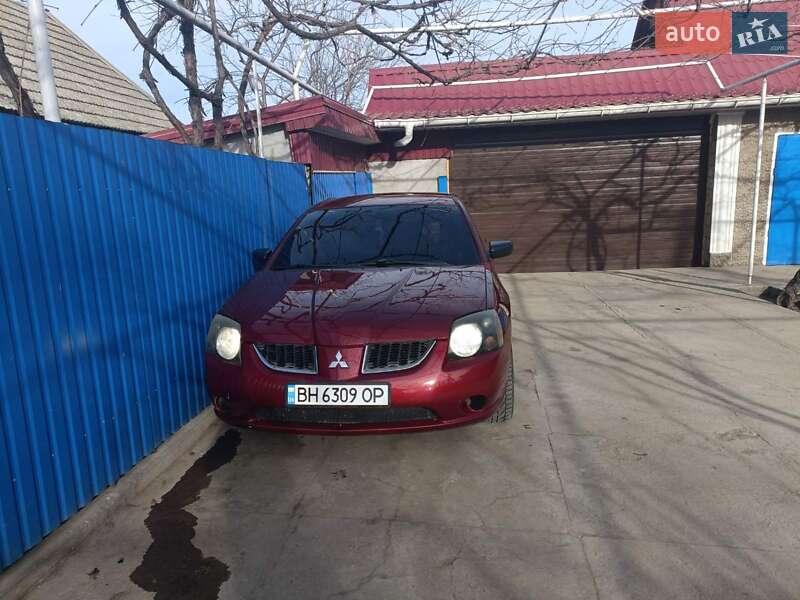 Mitsubishi Galant