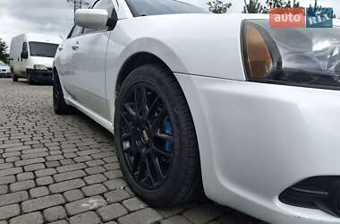 Mitsubishi Galant  2011