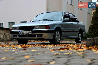 Mitsubishi Galant  1989