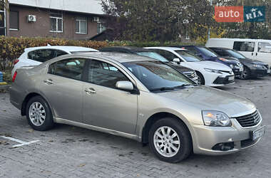 Mitsubishi Galant 2009