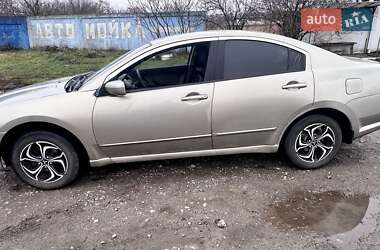 Mitsubishi Galant 2005