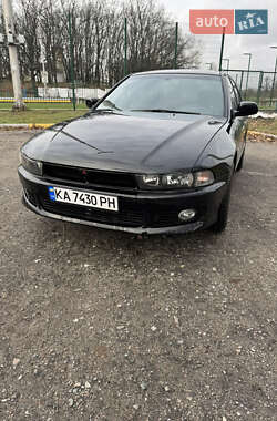 Mitsubishi Galant  2004