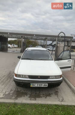 Mitsubishi Galant  1989